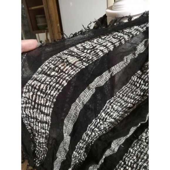 Joe Boxer Light weight black and white Infinity Scarf - Picture 3 of 3